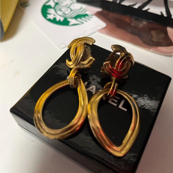 Chanel CC clip on drop earrings - Picture 2 of 7